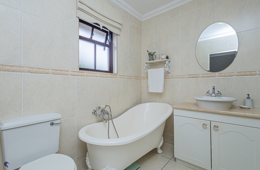 4 Bedroom Property for Sale in Country Club Western Cape